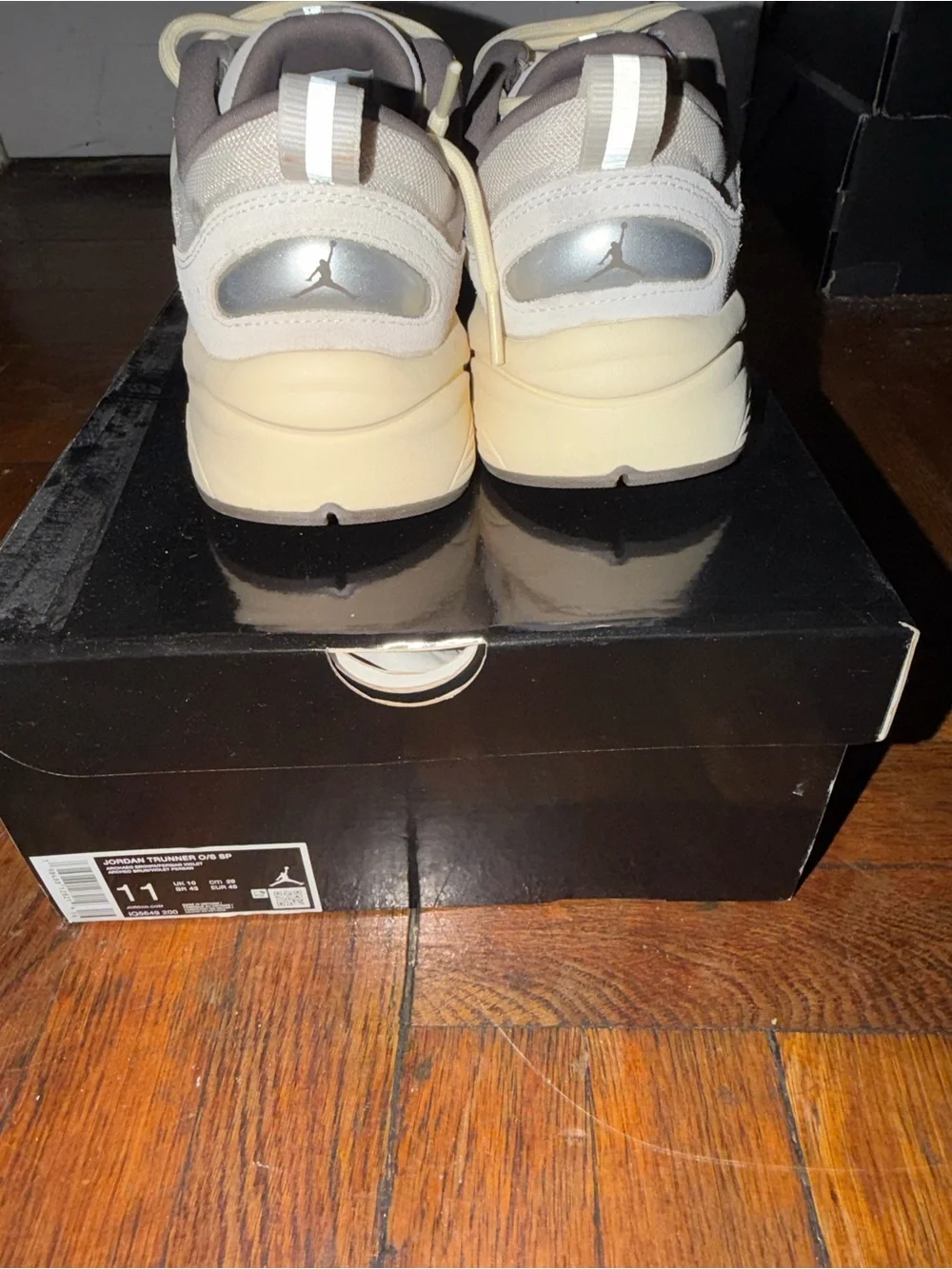Jordan  Trunner Men's Training Sneakers in Beige and Cream